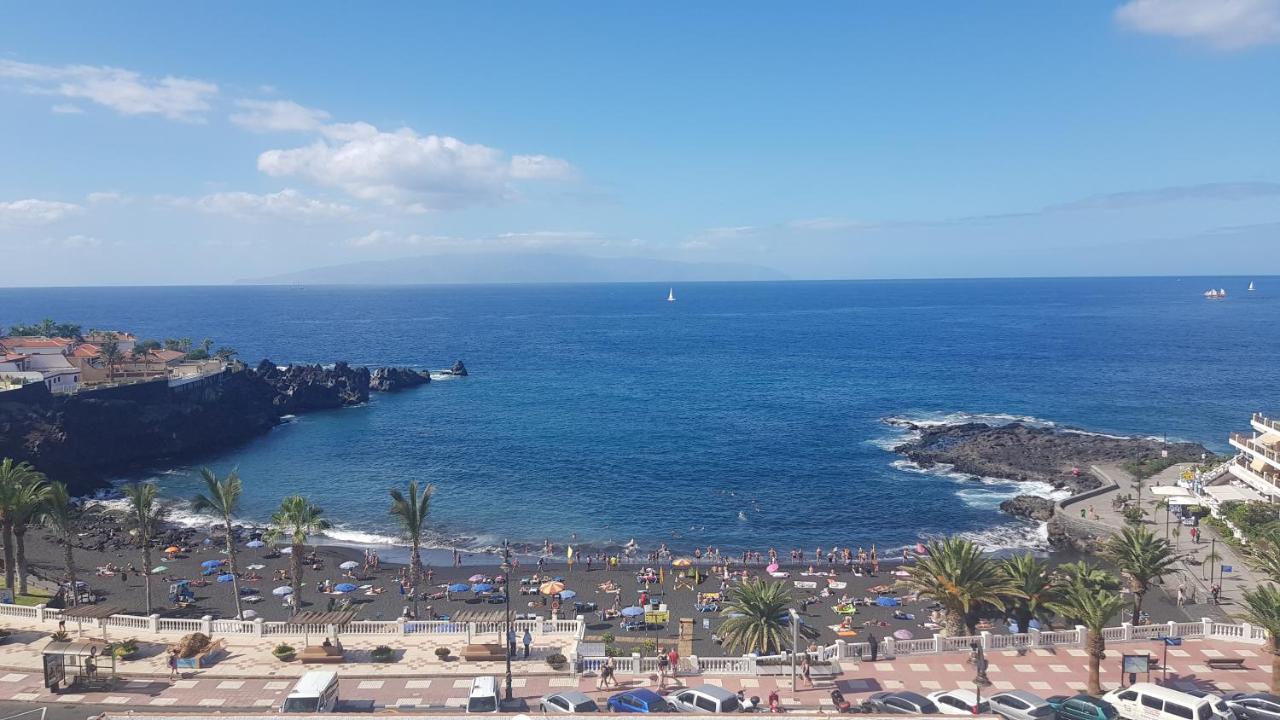 Playa De La Arena * Puerto de Santiago (Tenerife)